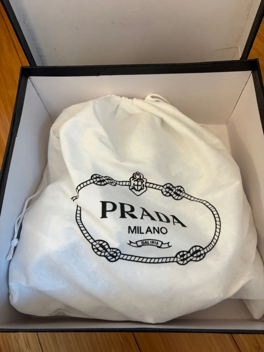 Beautiful rhinestones white bag